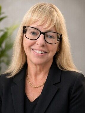 Meet your Posher, Cheryl!